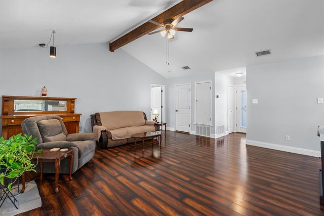 411 Bonita Vista DR, Buda, TX 78610