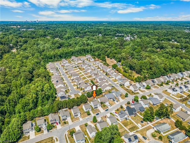 427 Inlet Place Drive, Winston-salem, NC 27127