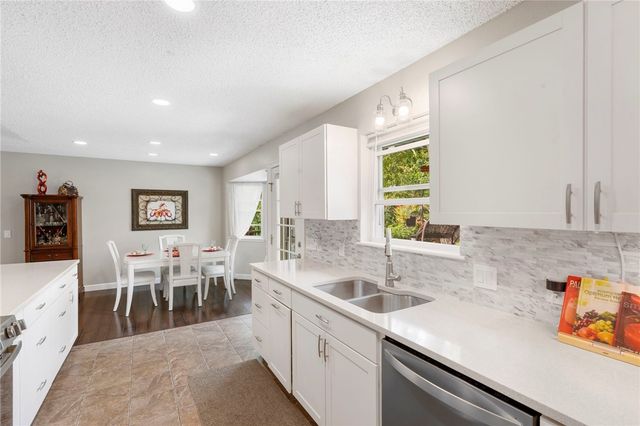 9117 Grimes Drive, Rogers, AR 72756