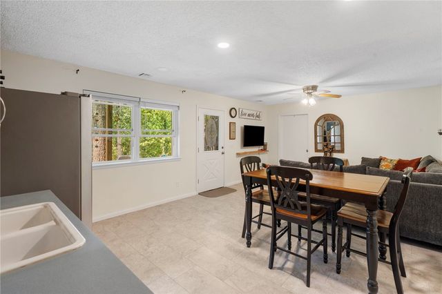 9117 Grimes Drive, Rogers, AR 72756