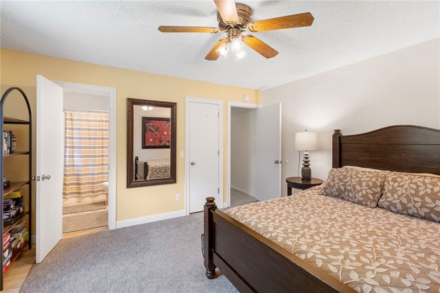 9117 Grimes Drive, Rogers, AR 72756