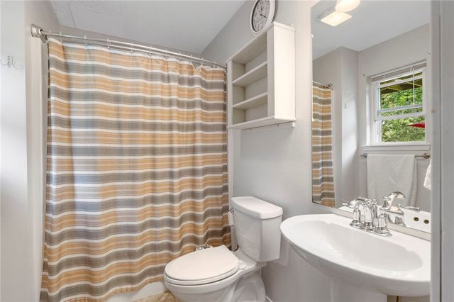 9117 Grimes Drive, Rogers, AR 72756