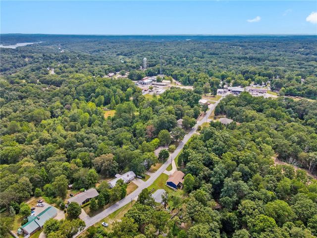 9117 Grimes Drive, Rogers, AR 72756