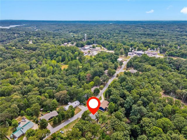 9117 Grimes Drive, Rogers, AR 72756