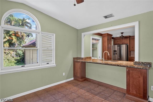 1460 Manuels DR, Fort Myers, FL 33901