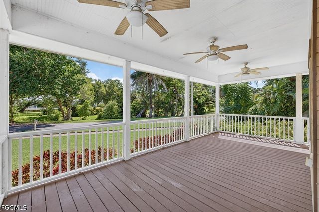 1460 Manuels DR, Fort Myers, FL 33901