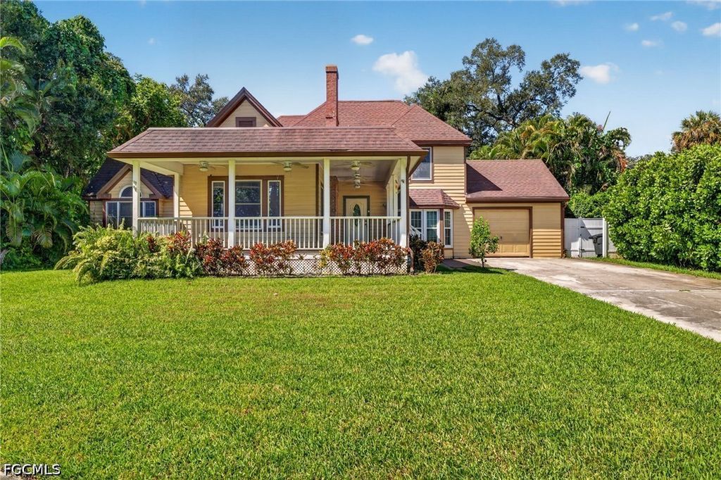 1460 Manuels DR, Fort Myers, FL 33901