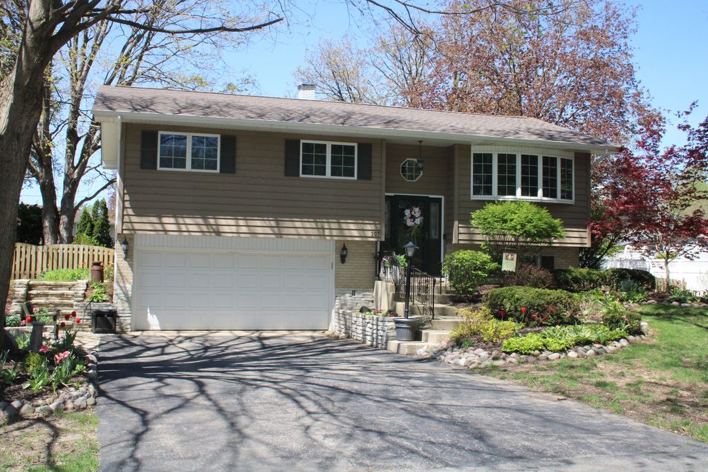 207 York Place, New Lenox, IL 60451