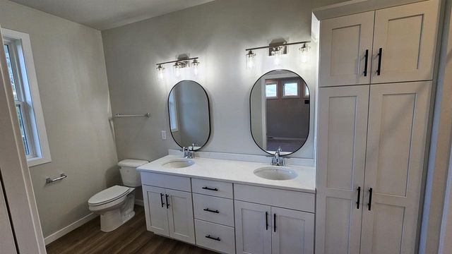 706 TAMBOUR COURT, De Pere, WI 54115