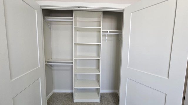 706 TAMBOUR COURT, De Pere, WI 54115