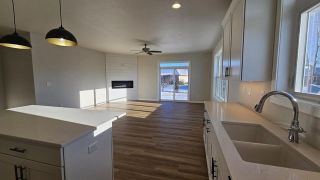 706 TAMBOUR COURT, De Pere, WI 54115