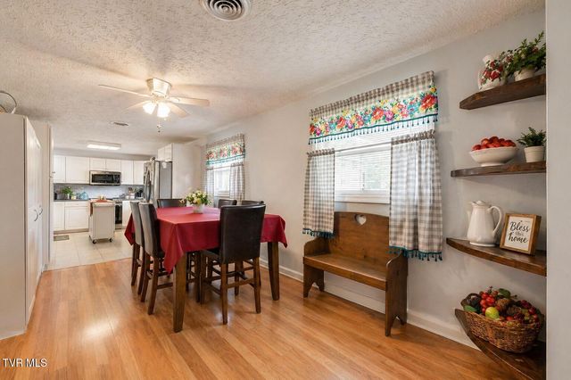 404 Charleston Street, Weber City, VA 24290