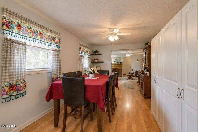 404 Charleston Street, Weber City, VA 24290