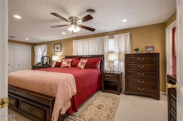 404 Charleston Street, Weber City, VA 24290