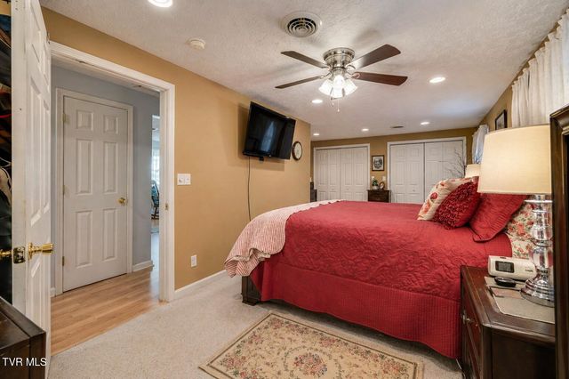 404 Charleston Street, Weber City, VA 24290