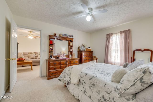 404 Charleston Street, Weber City, VA 24290