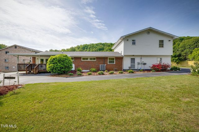 404 Charleston Street, Weber City, VA 24290