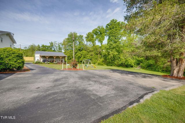 404 Charleston Street, Weber City, VA 24290