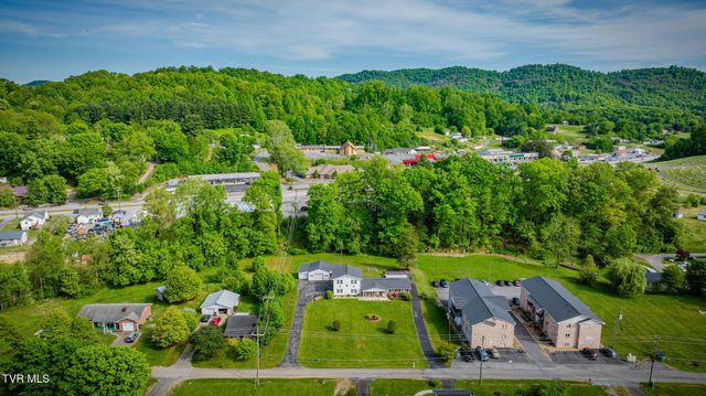 404 Charleston Street, Weber City, VA 24290