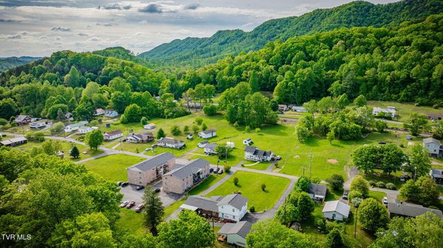 404 Charleston Street, Weber City, VA 24290