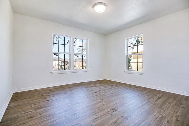 45 E 21st Street, San Angelo, TX 76903