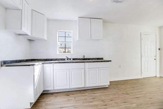 45 E 21st Street, San Angelo, TX 76903