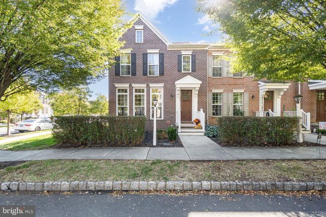 401 LINE ROAD, Mechanicsburg, PA 17050