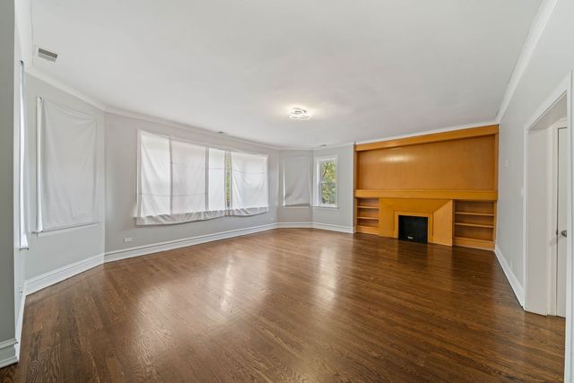 5426 W Jackson Boulevard 1, Chicago, IL 60644