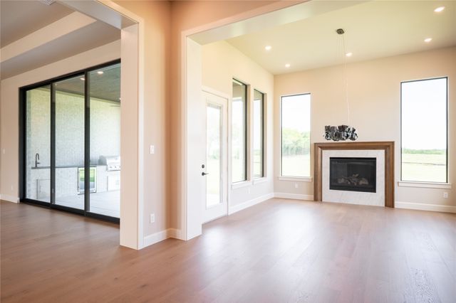 102 Deer Crossing Road, Gunter, TX 75058