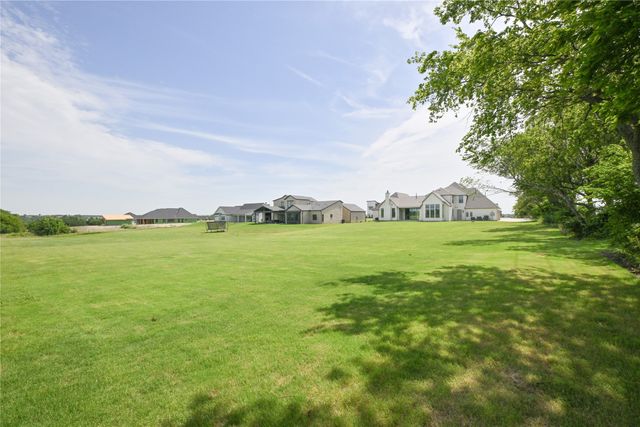 102 Deer Crossing Road, Gunter, TX 75058