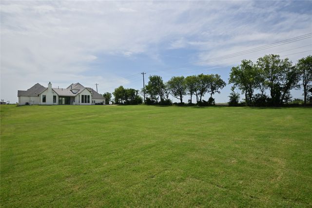 102 Deer Crossing Road, Gunter, TX 75058