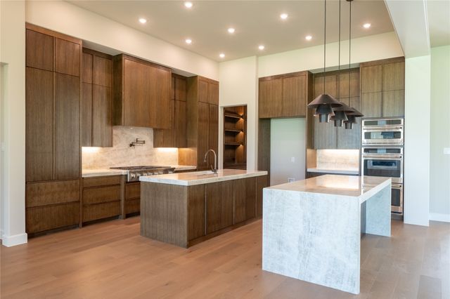 102 Deer Crossing Road, Gunter, TX 75058