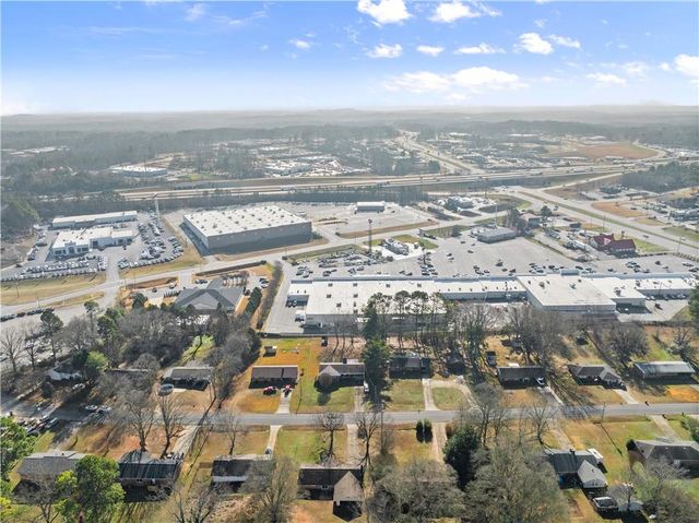 3750 Robinson Drive, Oakwood, GA 30566