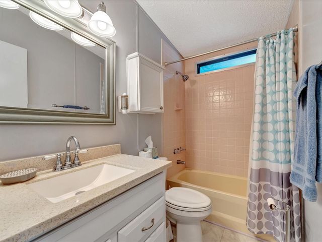 199 S PORT ROYAL LANE, Apollo Beach, FL 33572