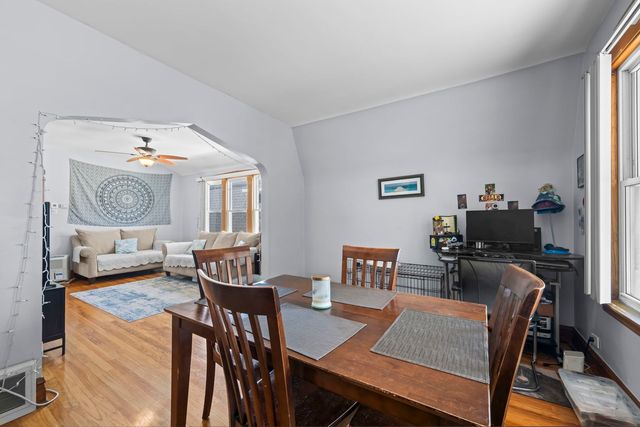 5848 W Catalpa Avenue, Chicago, IL 60630