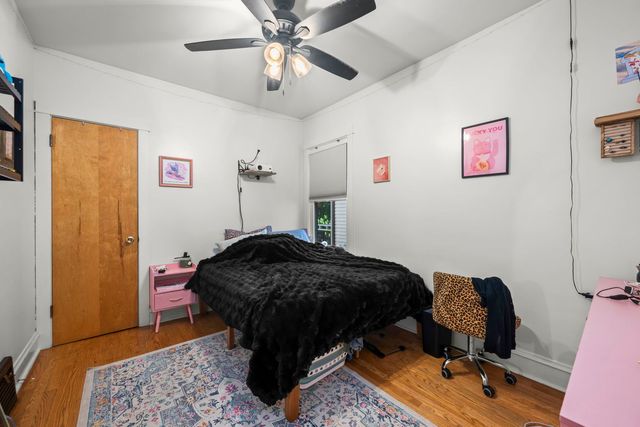 5848 W Catalpa Avenue, Chicago, IL 60630