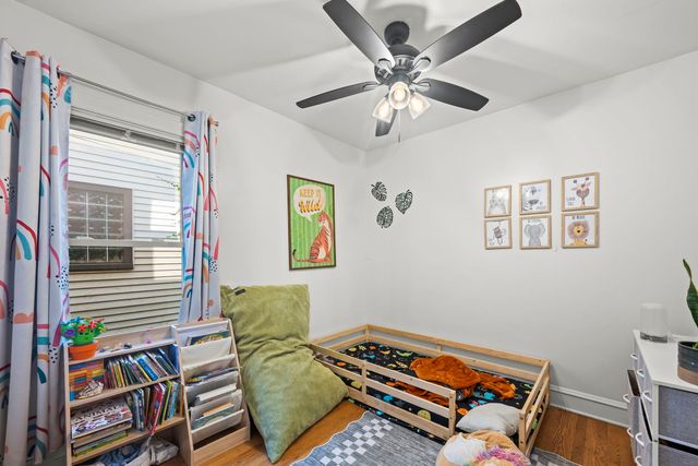5848 W Catalpa Avenue, Chicago, IL 60630