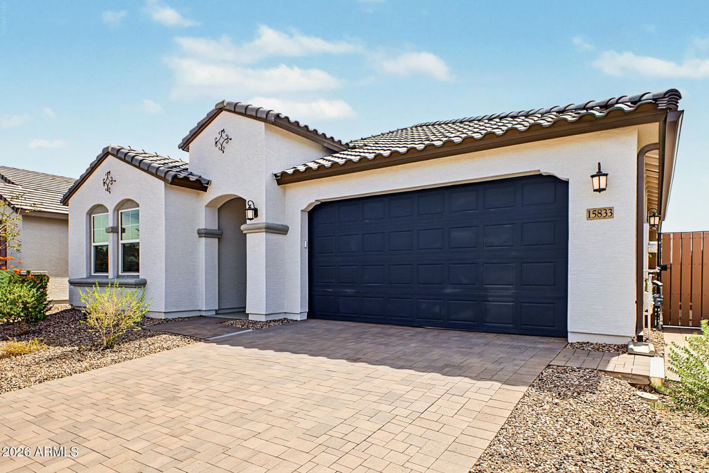 15833 W KENDALL Street, Goodyear, AZ 85338 — photo 2
