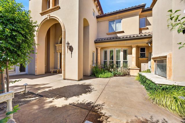 9680 N Los Lagos Cir, Granite Bay, CA 95746
