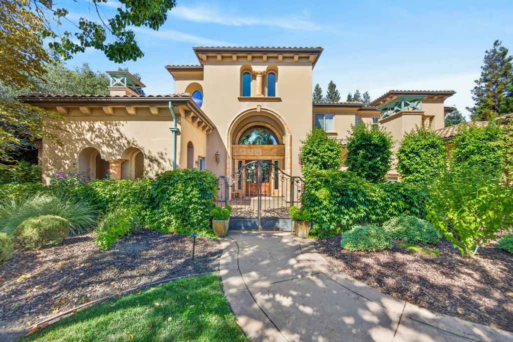 9680 N Los Lagos Cir, Granite Bay, CA 95746