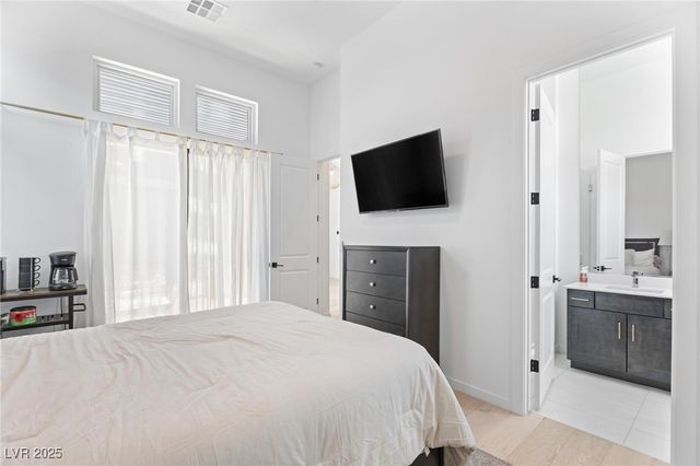 10927 White Clay Drive, Las Vegas, NV 89135