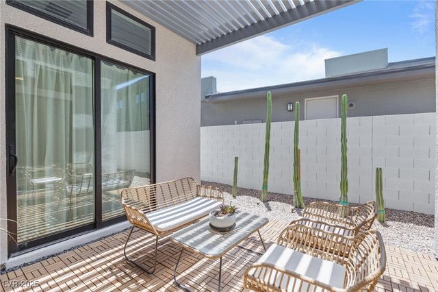 10927 White Clay Drive, Las Vegas, NV 89135