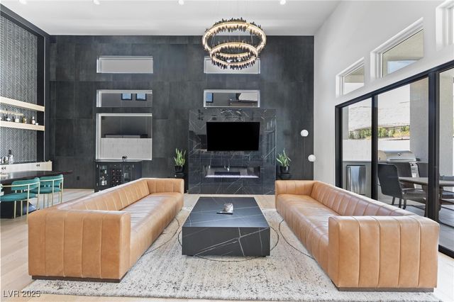 10927 White Clay Drive, Las Vegas, NV 89135