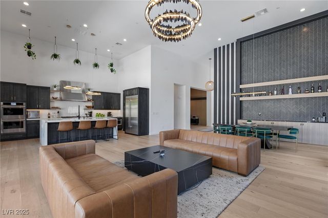 10927 White Clay Drive, Las Vegas, NV 89135