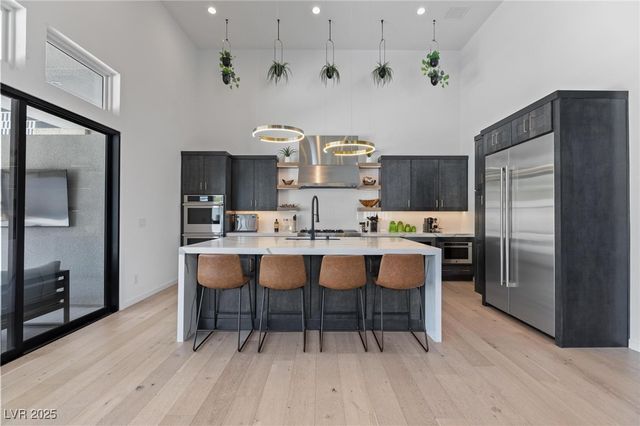 10927 White Clay Drive, Las Vegas, NV 89135