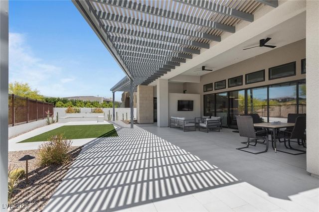 10927 White Clay Drive, Las Vegas, NV 89135