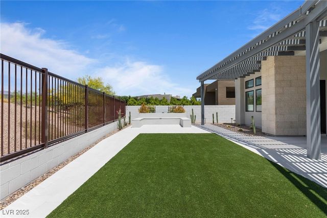 10927 White Clay Drive, Las Vegas, NV 89135