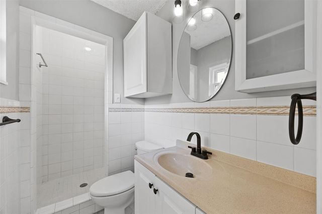 1222 LAKE ARIANA BOULEVARD, Auburndale, FL 33823