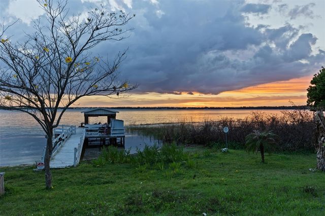 1222 LAKE ARIANA BOULEVARD, Auburndale, FL 33823