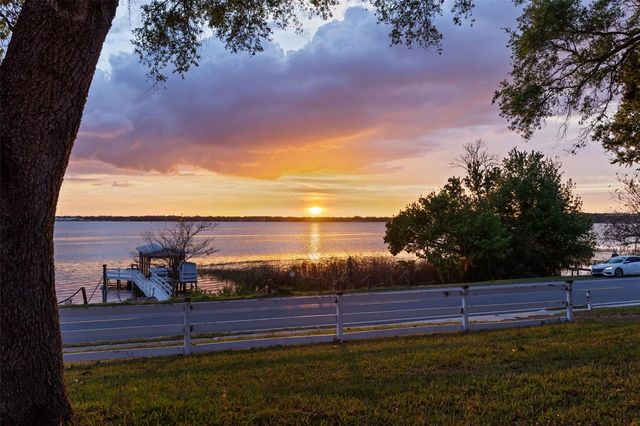 1222 LAKE ARIANA BOULEVARD, Auburndale, FL 33823